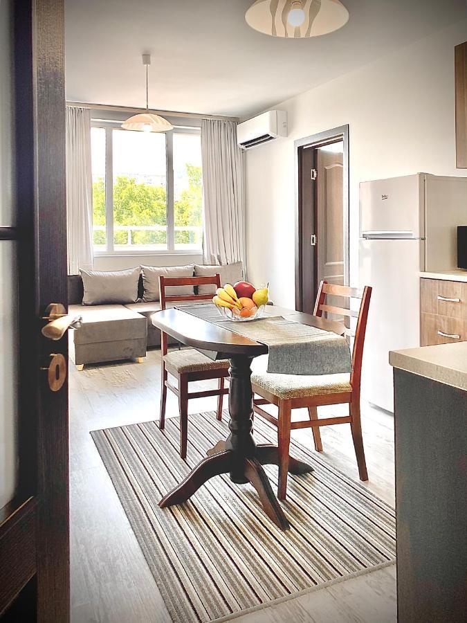 Cozy & Modern 1Br Apart For 4 Guests Next To Medical University & Free Parking Stara Zagora Exterior photo