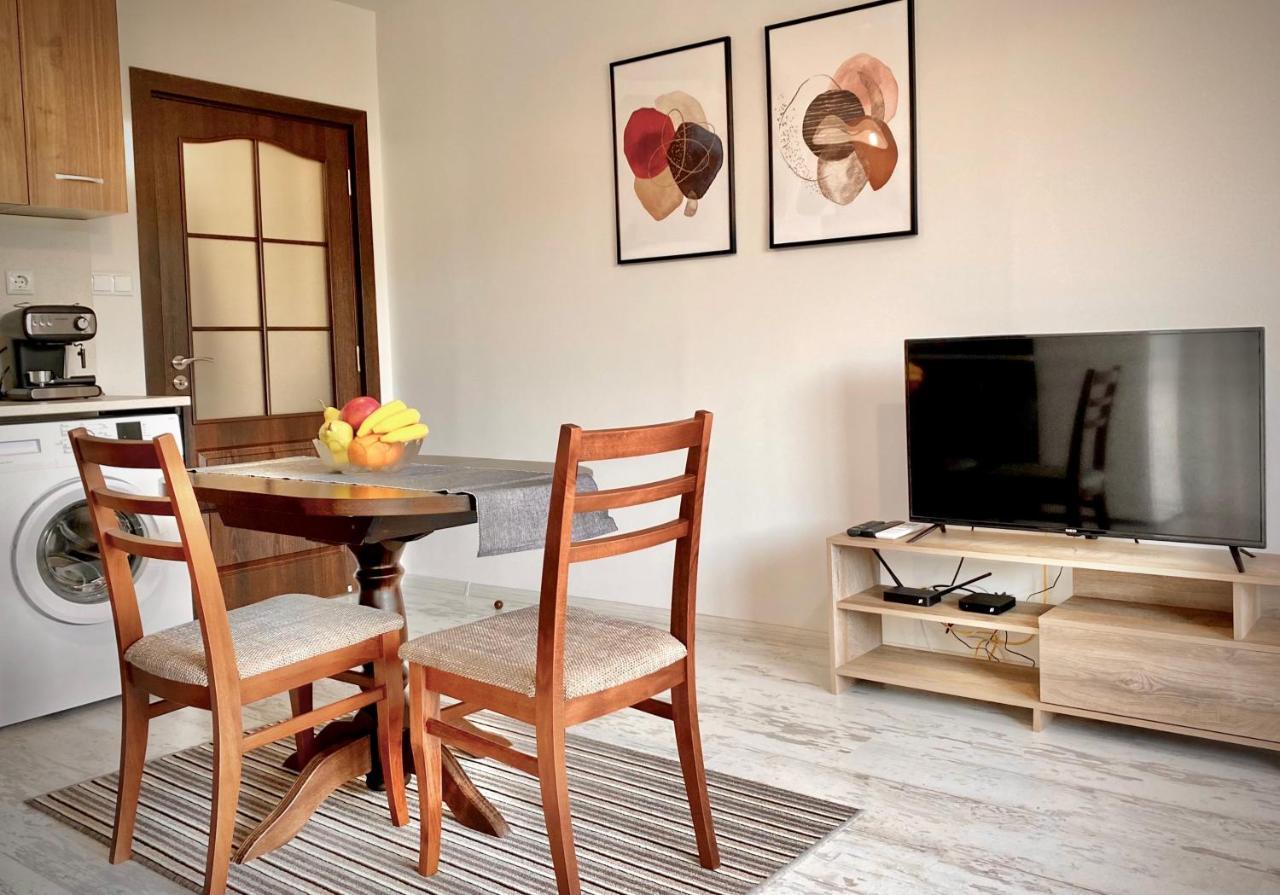 Cozy & Modern 1Br Apart For 4 Guests Next To Medical University & Free Parking Stara Zagora Exterior photo