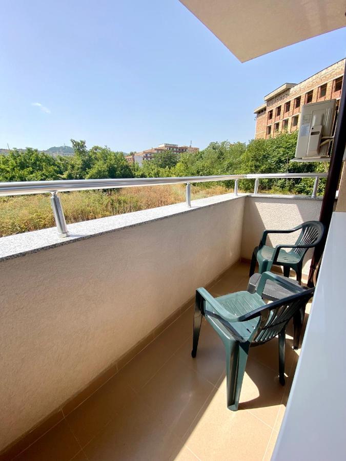 Cozy & Modern 1Br Apart For 4 Guests Next To Medical University & Free Parking Stara Zagora Exterior photo